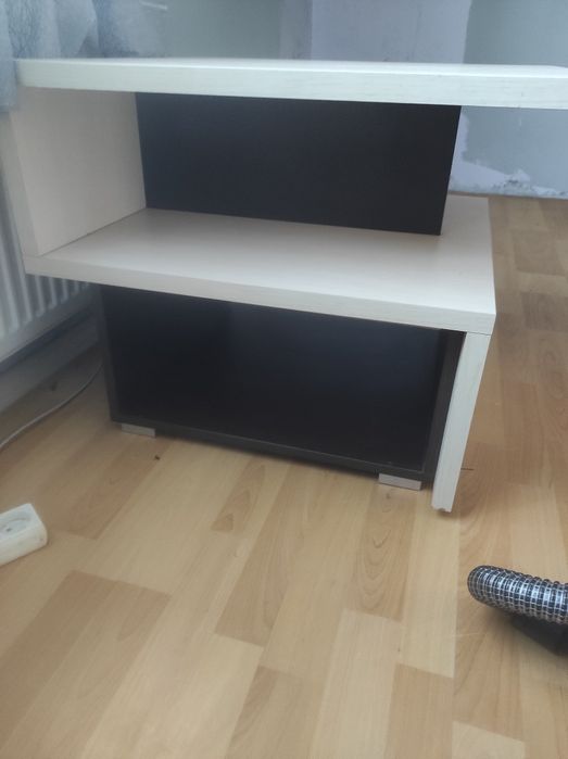 Stolik kawowy w dobrym stanie