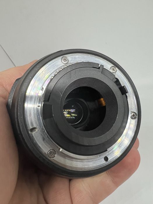 Об'єктив Nikon AF-S 55-200 mm f/4.0-5.6 ED VR DX