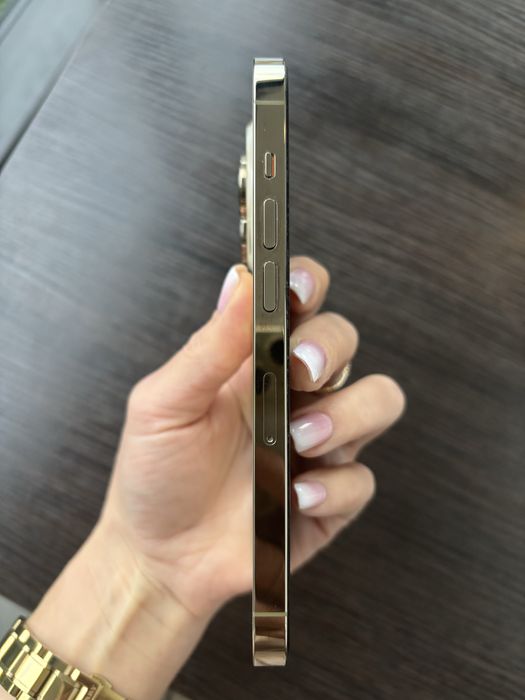 Продам Iphone 14 pro