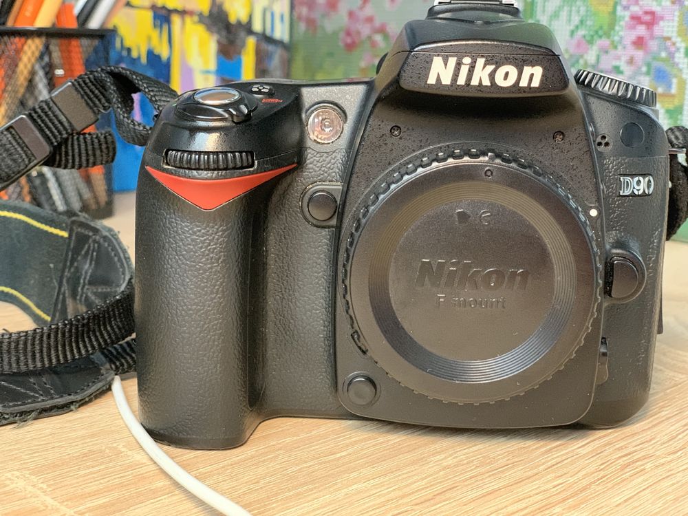Фотоаппарат Nikon d 90 body