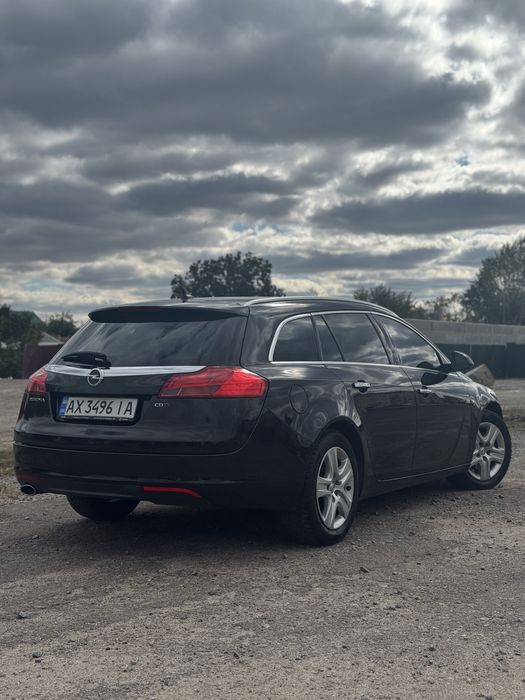 Opel Insignia Sports Tour 2.0 cdti дизель