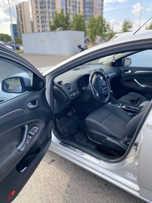 Ford Mondeo MK4 2010 рік