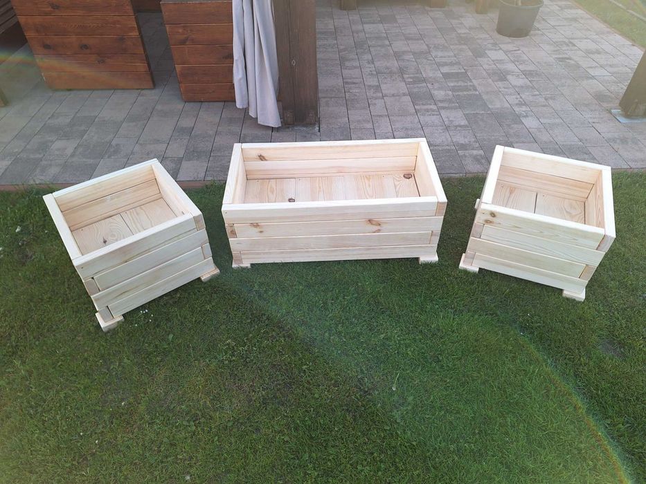 Donice ogrodowe drewniane