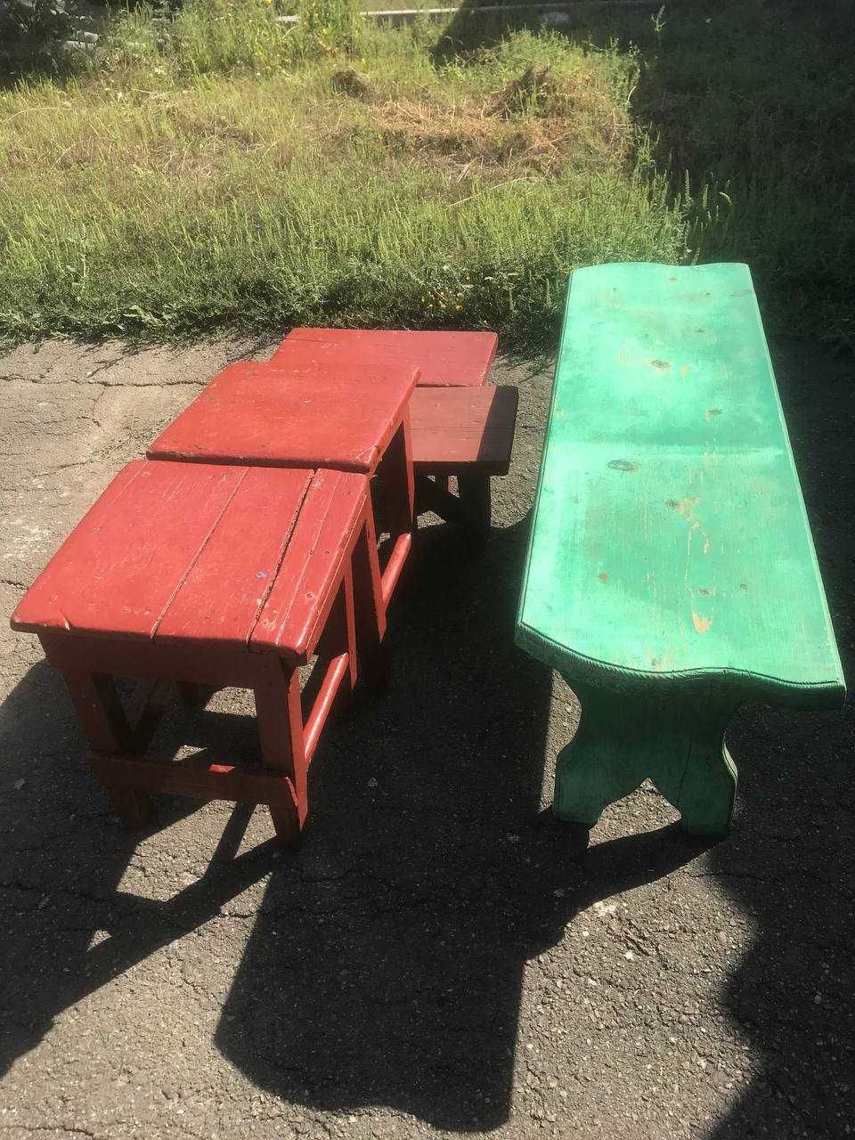 Продам комлект стільців, табуреток і лавка.