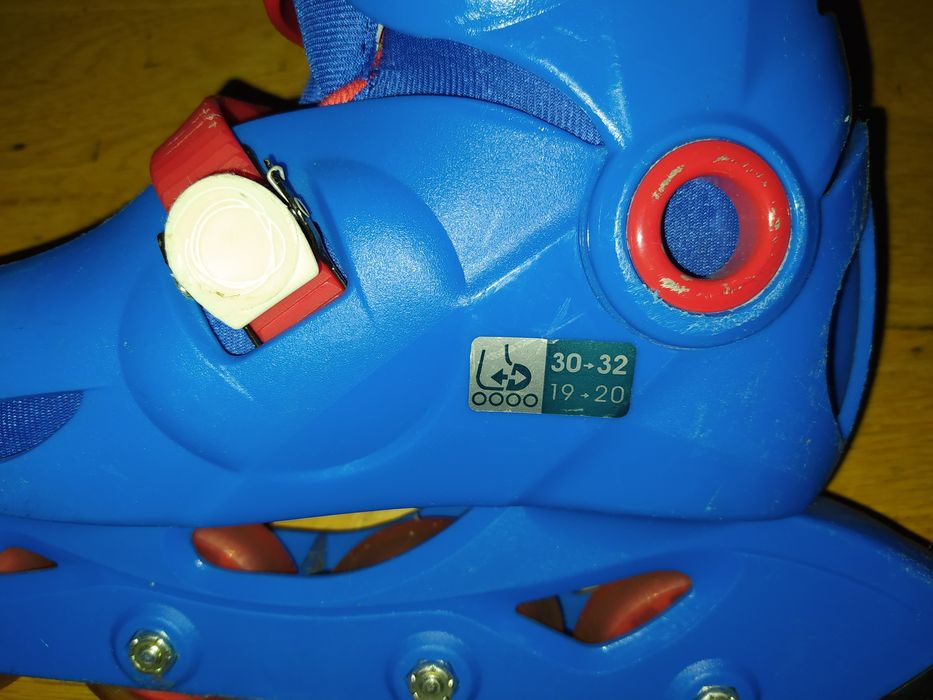 Patins em linha com pouco uso tamanho 30 ao 32 e outro par 34 ao 36