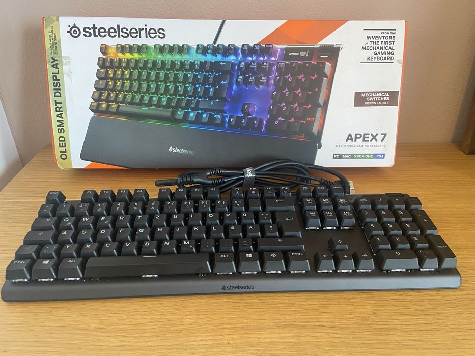 SteelSeries Apex 7 Keyboard64550486792450123