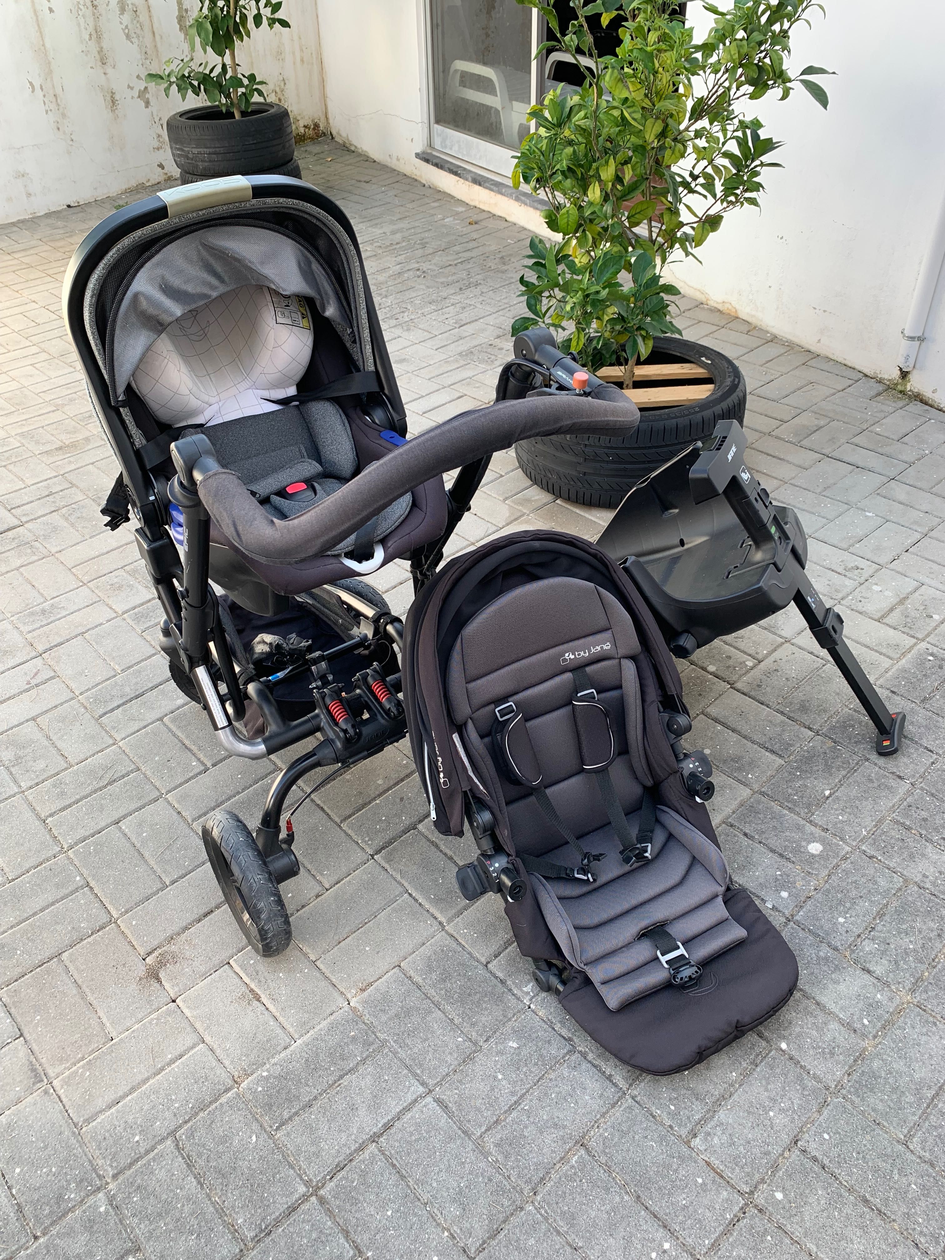 Carrinho bébé, isofix, ovo e cadeira de passeio