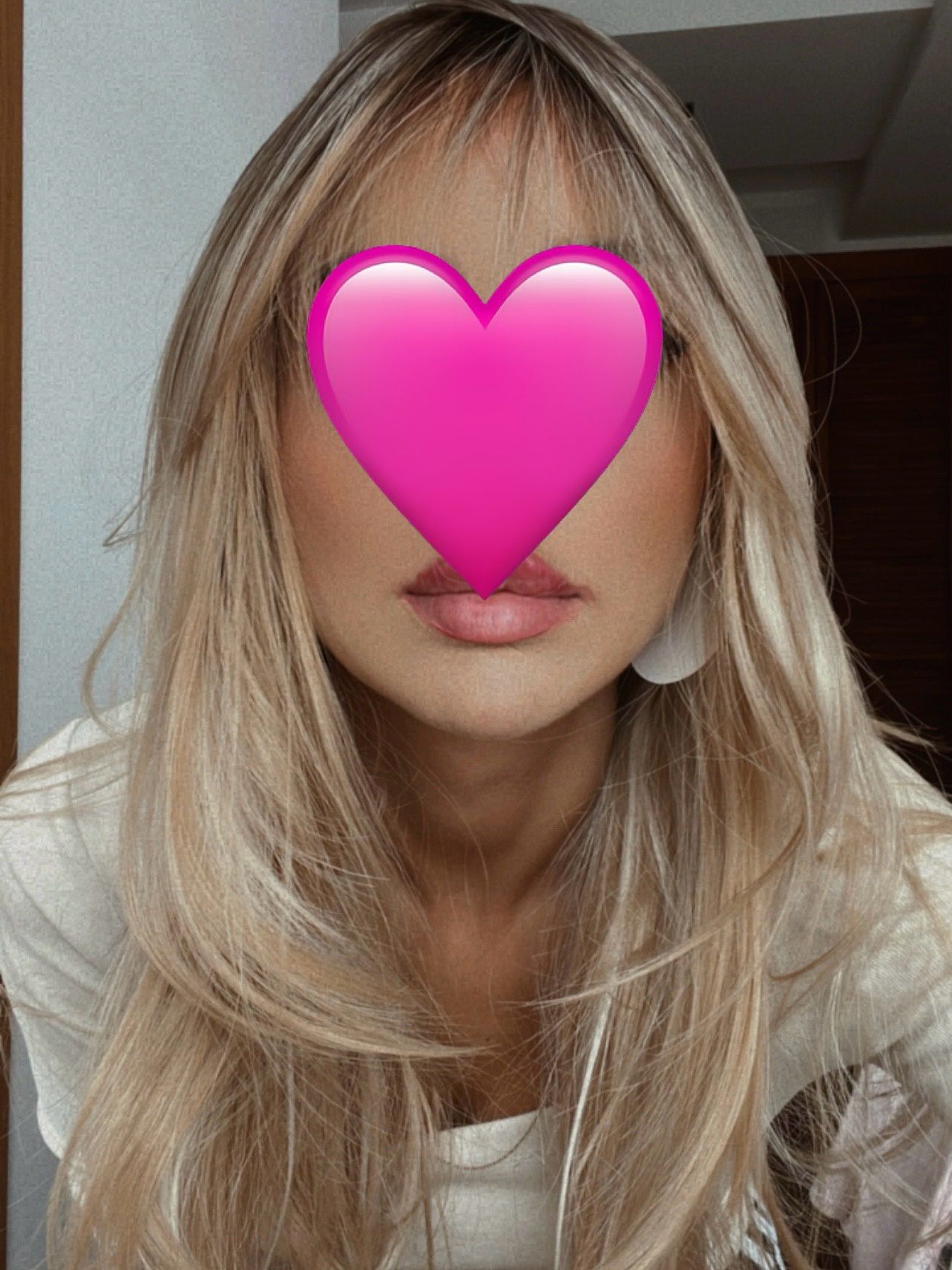 Blond peruka jakość premium jak naturalne włosy pasemka ombre grzywka