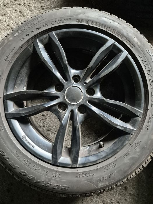 Kóła zimowe BMW 205/60/16 Pirelli