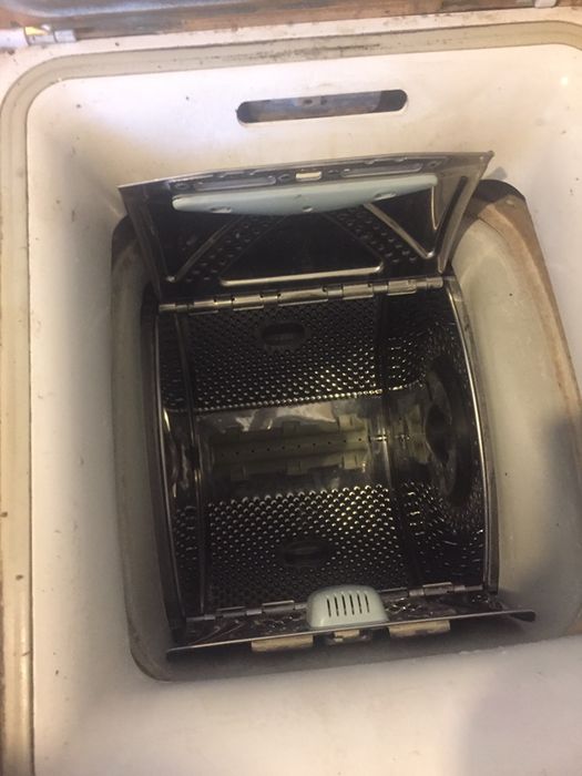 Пральна машинка Whirlpool