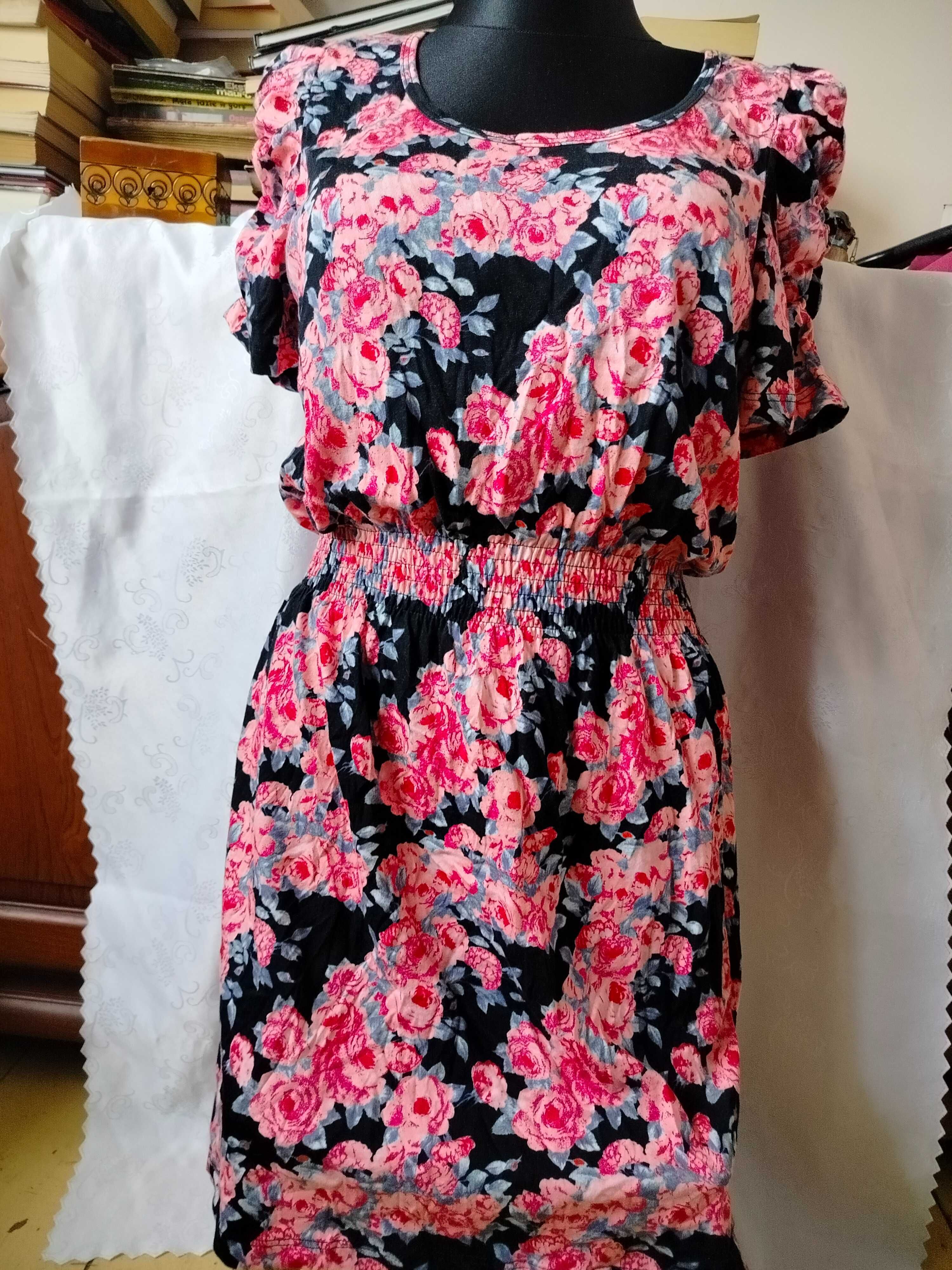 NOWĄ sukienkę firmy floral fushion
