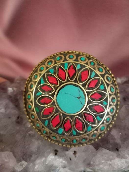 Перстень, каблучка. Натуральний камінь-бірюза, корали. Тібет, Непал.