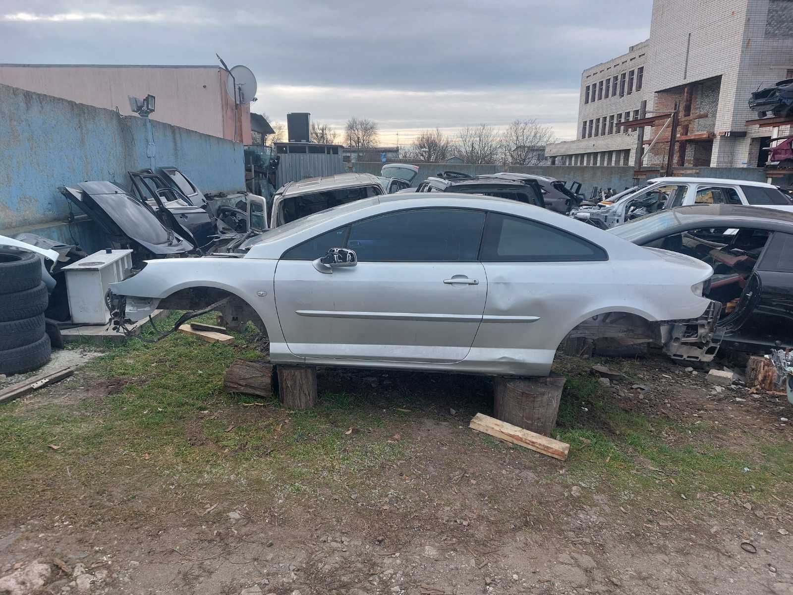 Разборка Peugeot 407 Купе Двигатель 2.7 HDi 0135JT АКПП 2222ZQ