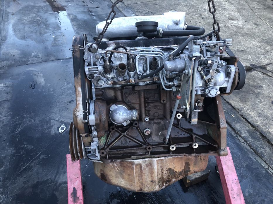 Мотор двигатель двигун ДВС ауди AUDI Aubi 100 c3 2.0 дизель