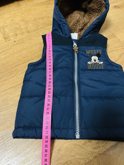 Теплая жилетка Микки Маус на мальчика 6 9 месяцев