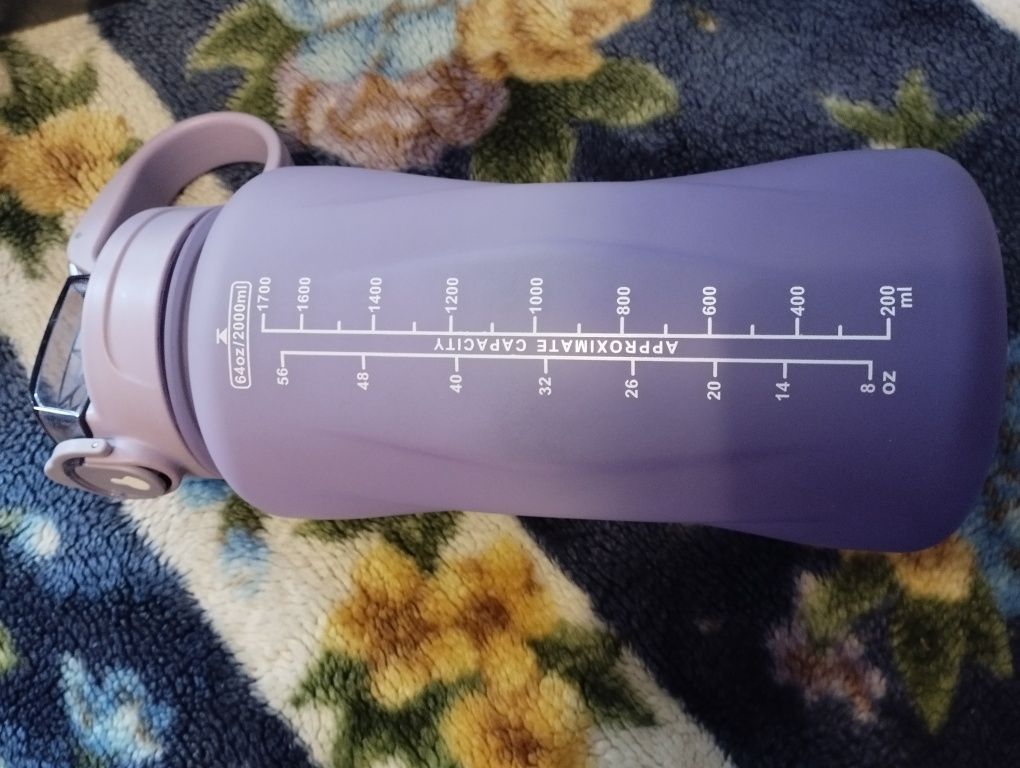 Nowy Bidon 2000ml