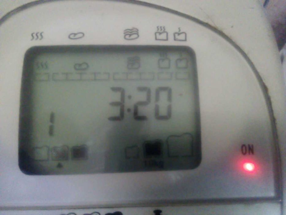 Хлебопечка DELONGHI BDM 125 S