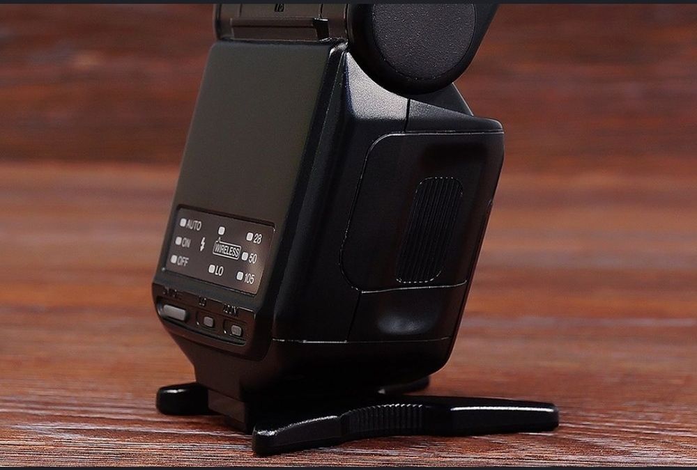 Фото спалах Minolta+ Чохол+ Акб