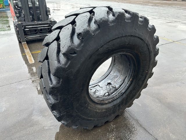 OPONA 20,5R25 michelin pełna z żelem