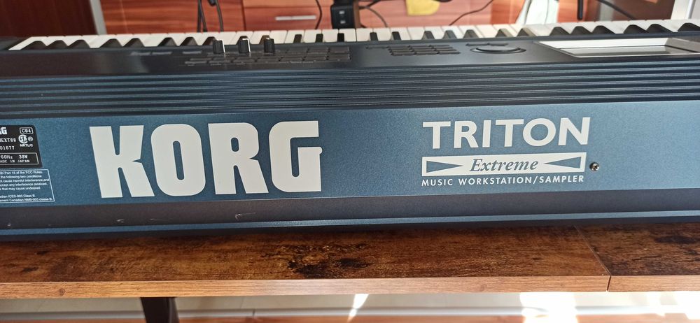 KORG TRITON Extreme 88