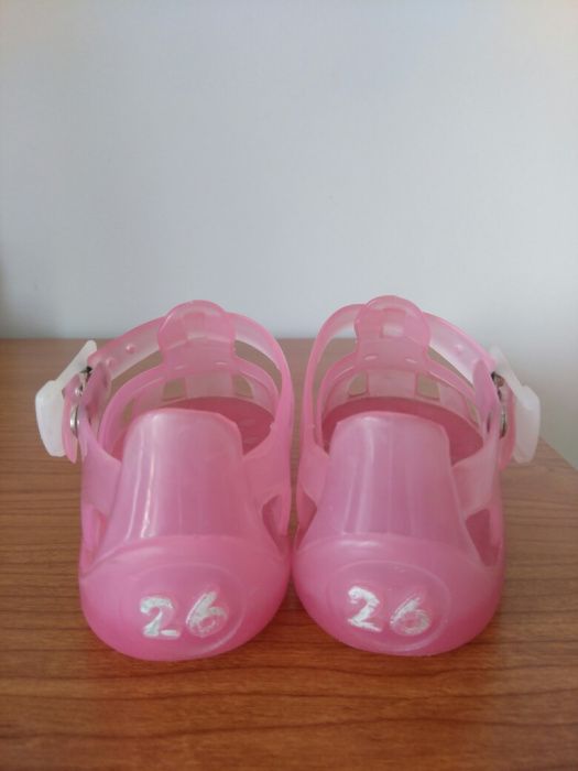 Vendo sandalias cor de rosa