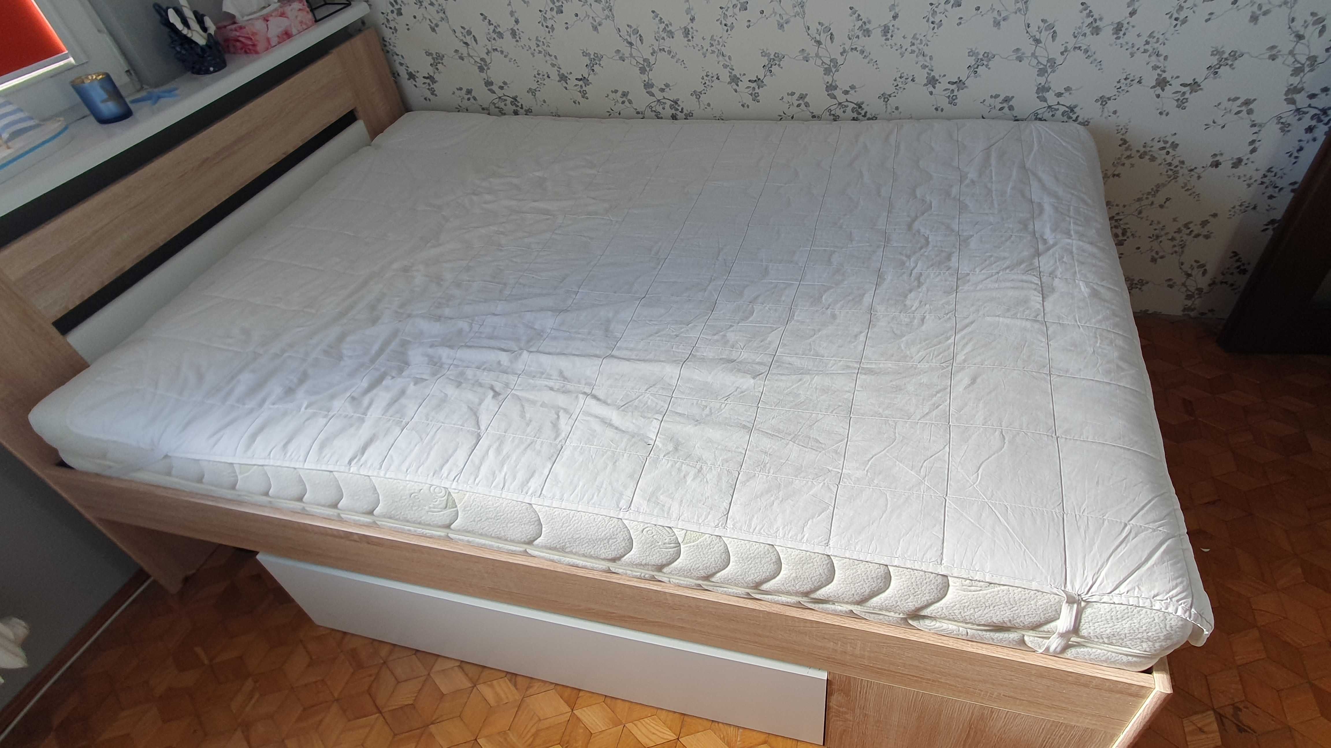 Łoże małżeńskie w kolorze ecru