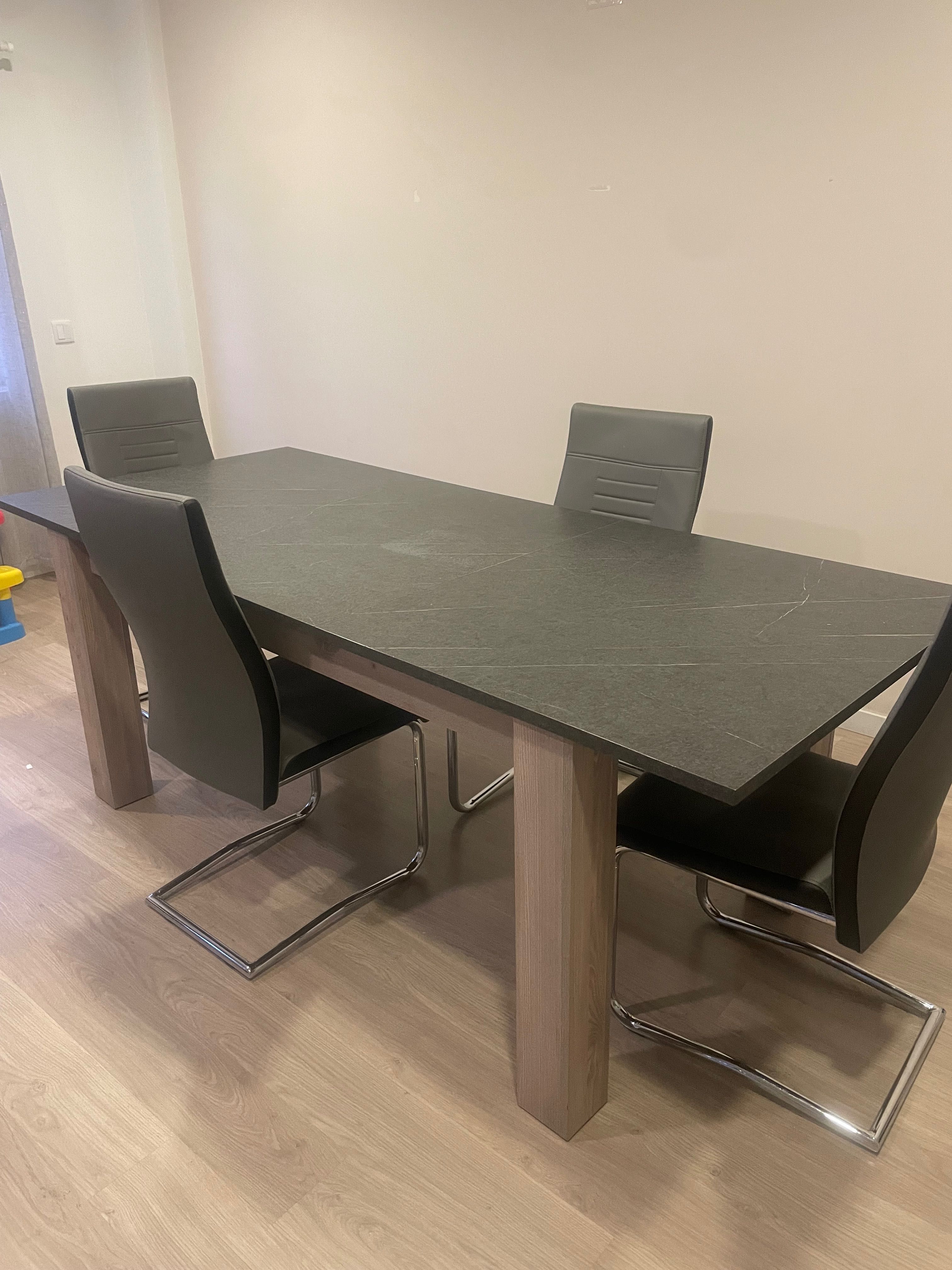 Mesa e cadeiras | quarto jantar