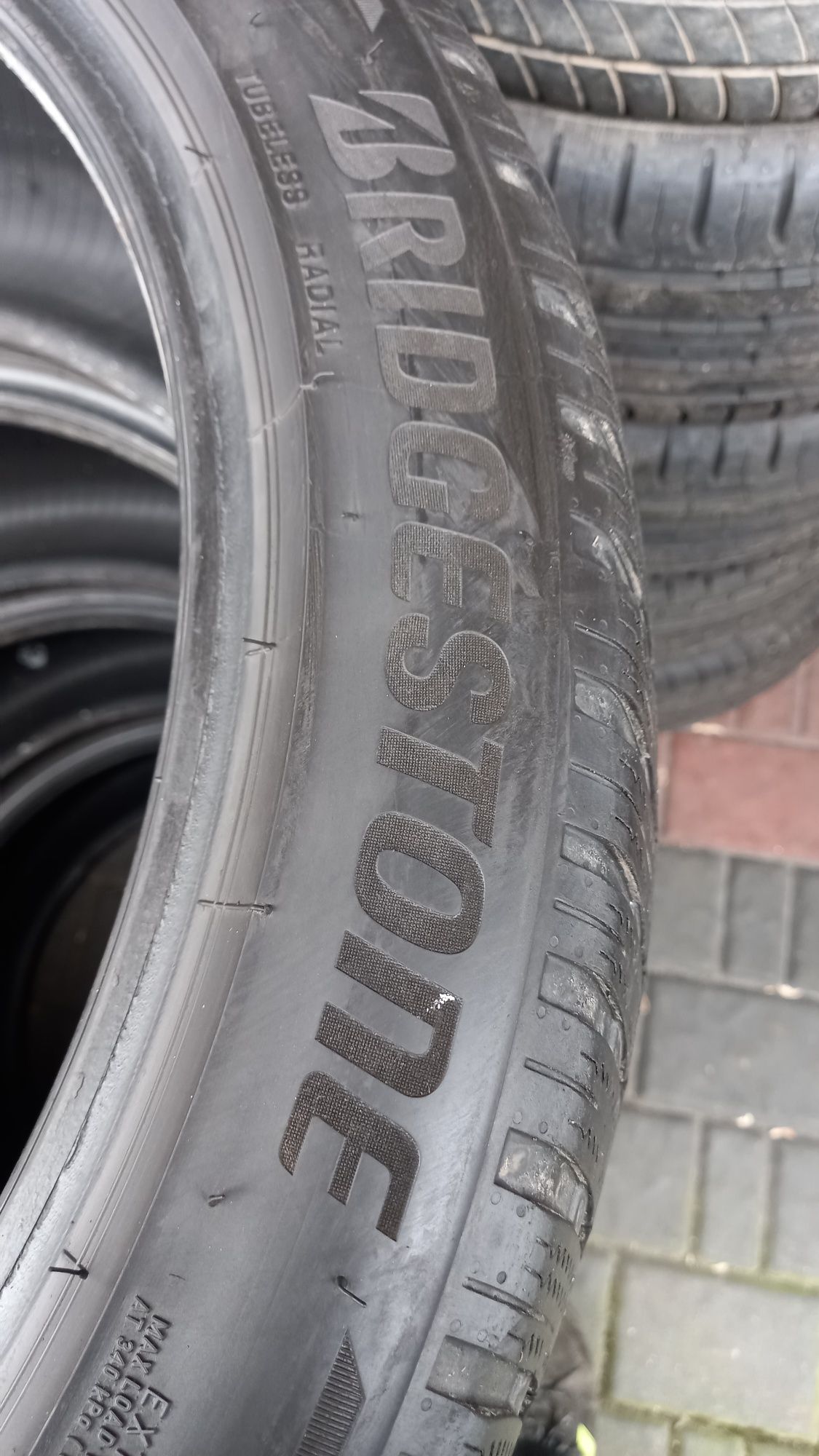 Opony Zimowe Bridgestone Blizzak 285/40/21  4520rok