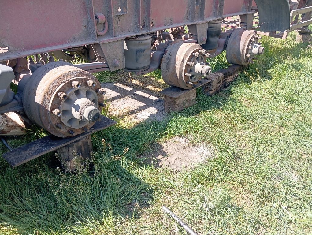 Продам Ося Бпв, барабаны, ступицы, колодки тормозные