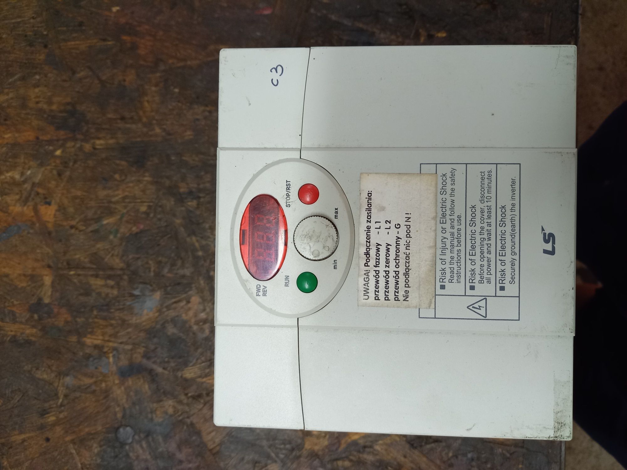 SV015IC5  1F falownik 1.5 kw