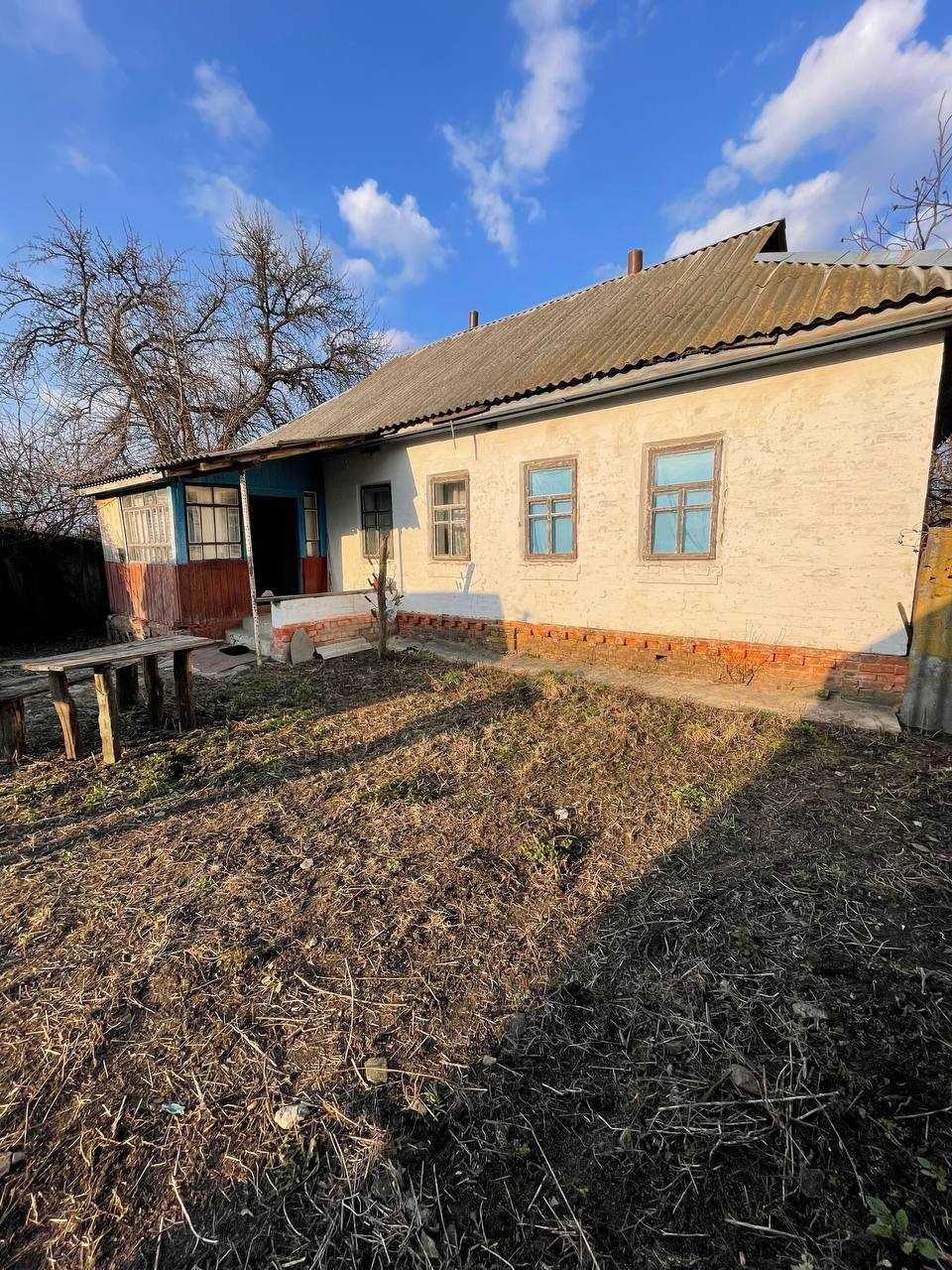 Продається приватизований будинок у селі Черниш,за 15 км від Чернігова