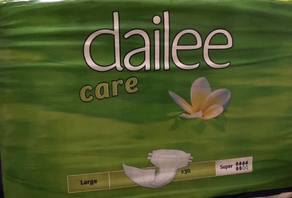 Продам памперсы Dailee