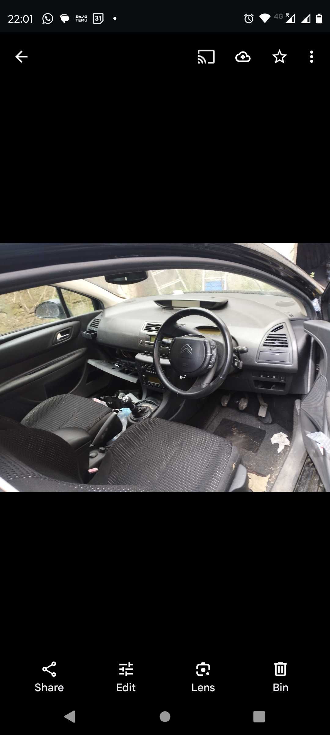 Citroen C4 coupé preto