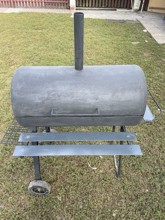 Grill węglowy mocny