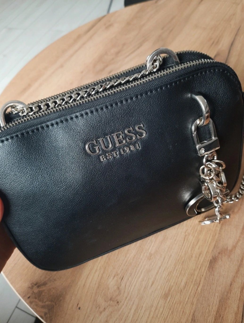 Torebka GUESS Model:EV718014 black