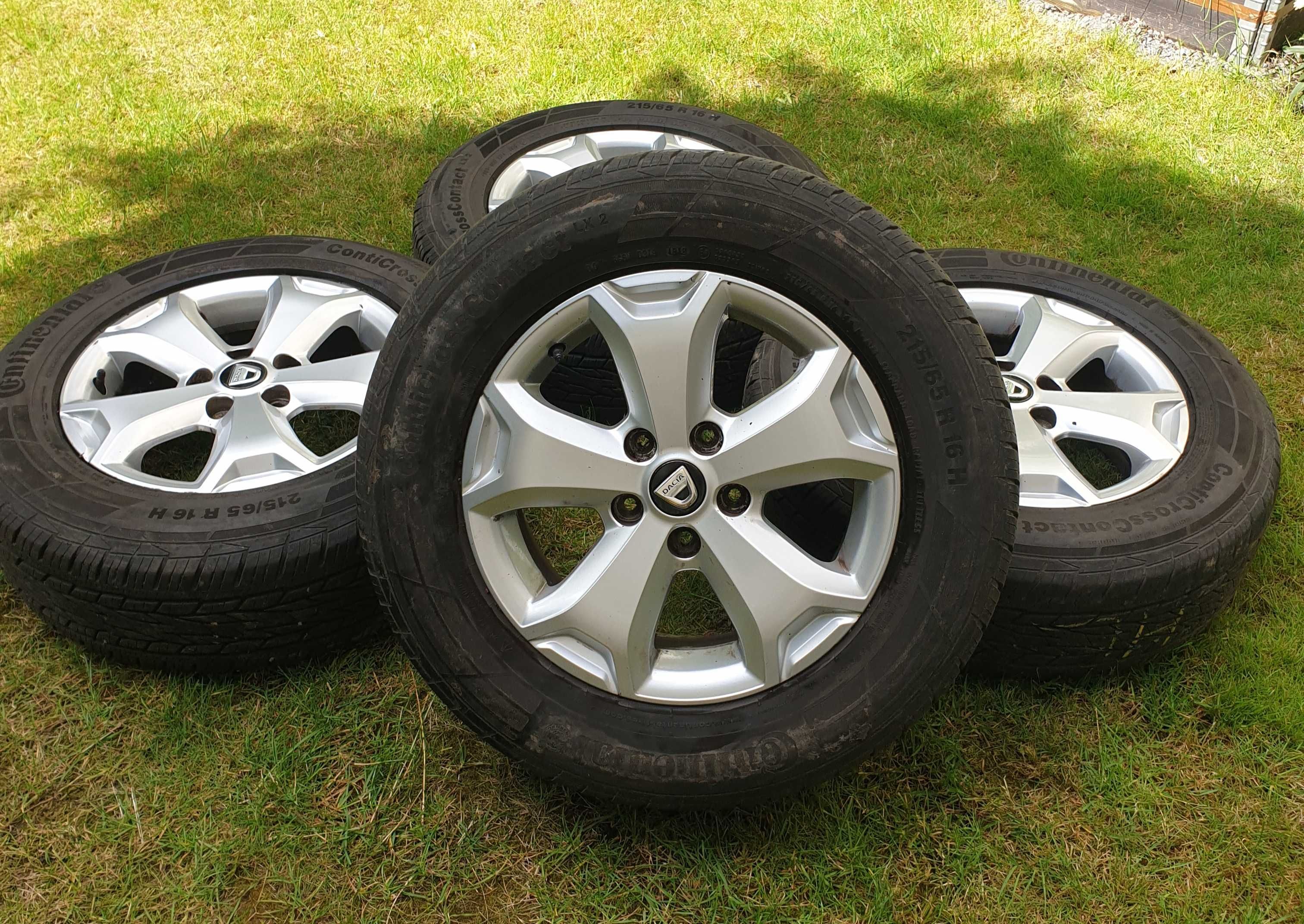Felgi alufelgi koła Dacia Duster z oponami 16 cali 5x114,3