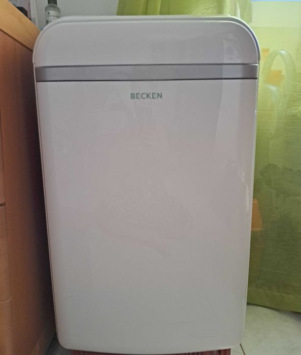 Vendo Ar-Condicionado – Pouquíssimo Uso, Quase Novo!