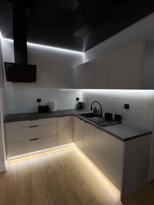 Nowoczesny Apartament na doby-Parking!