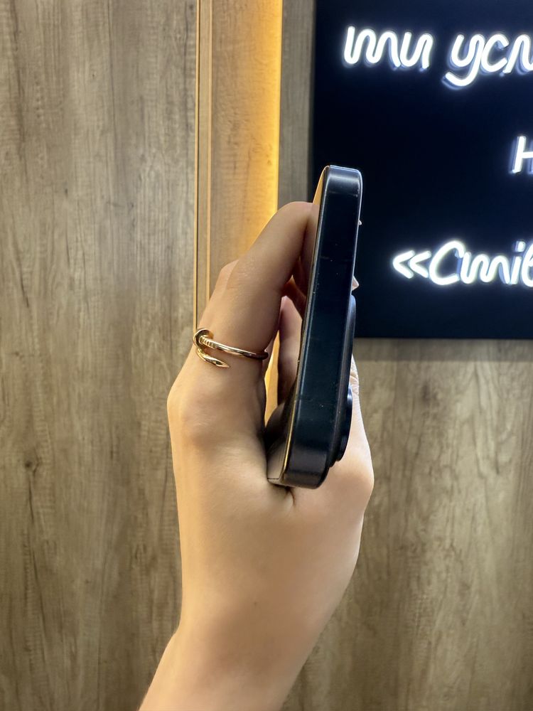 Б/у IPHONE 15Pro 256 Blue Titanium Neverlock Костюшка,5 igrand