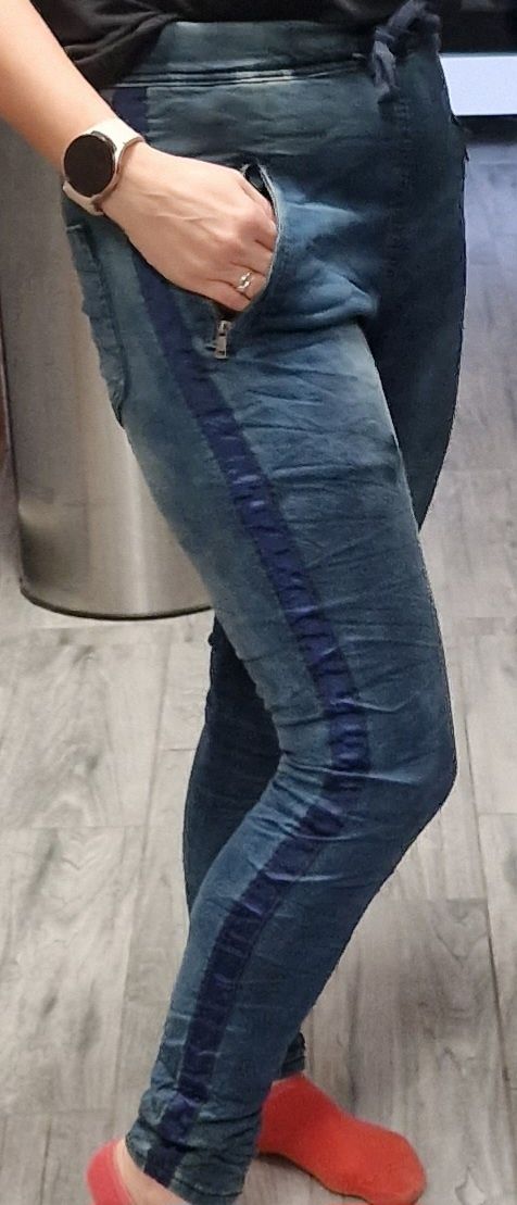 Spodnie gnieciuchy z lampasem a'la jeans 36  S