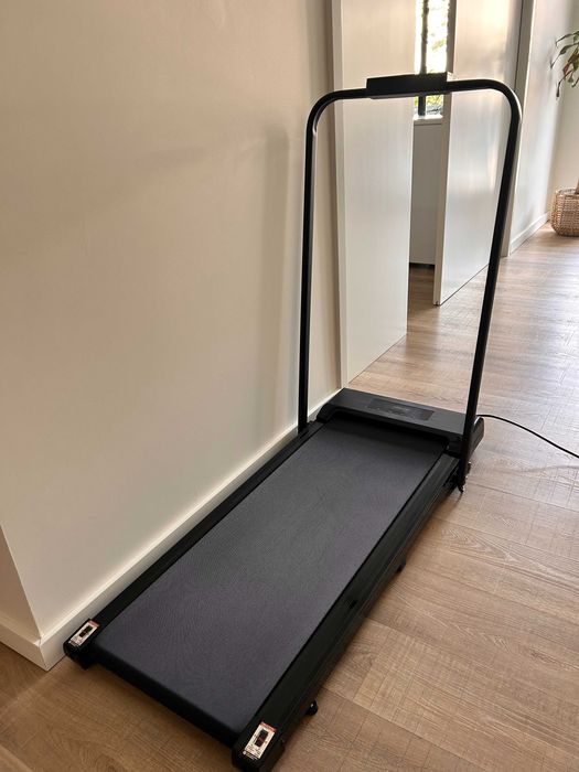 Passadeira de corrida dobrável e compacta