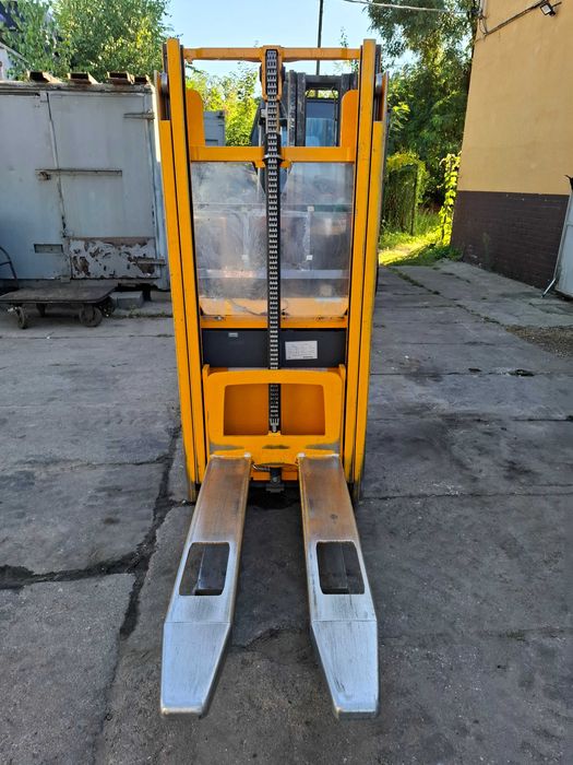 Wózek paletowy elektryczny Jungheinrich EJC 112 rok 2014