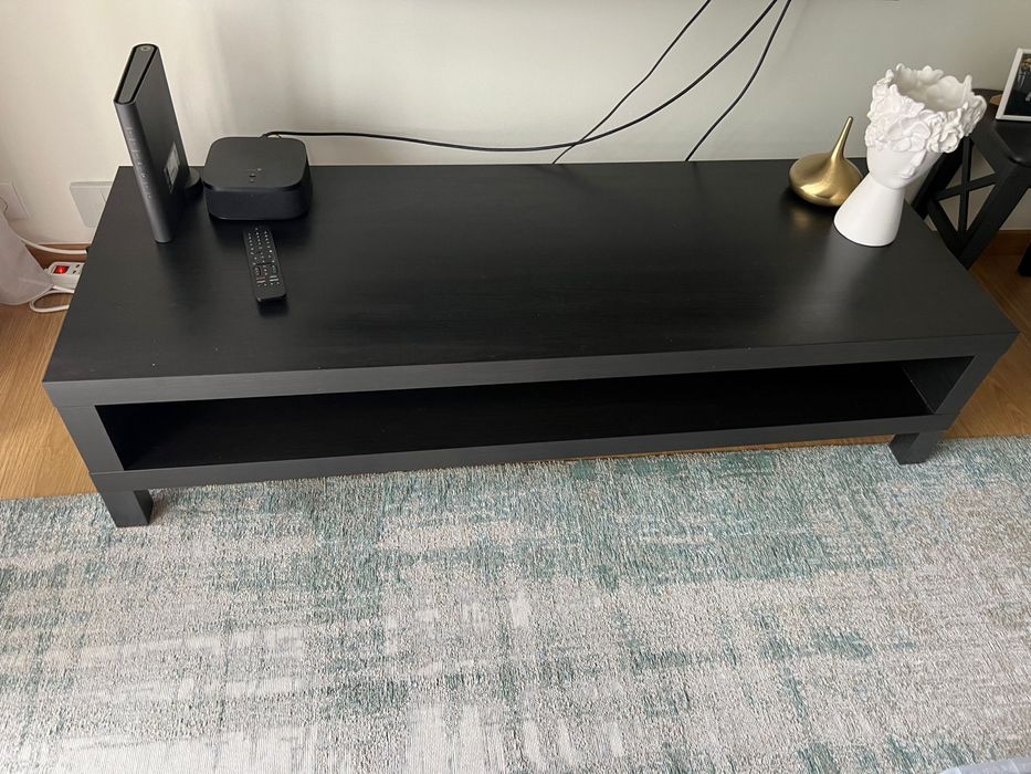 Móvel de sala com dois níveis