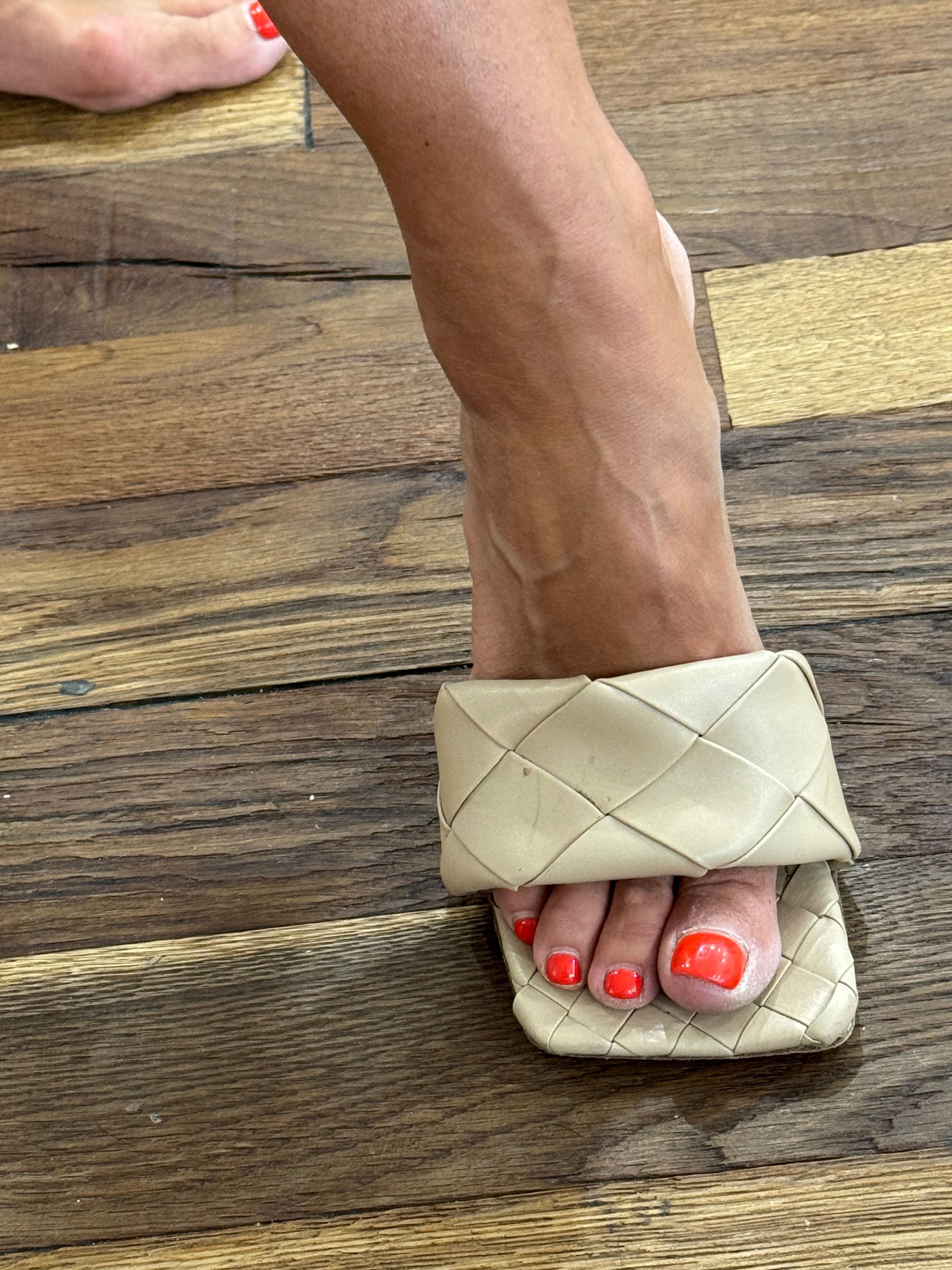 Botega Veneta skóra klapki