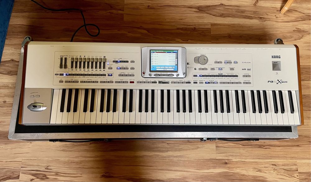 KORG PA2X Pro + case + dodatki style, midi, smf