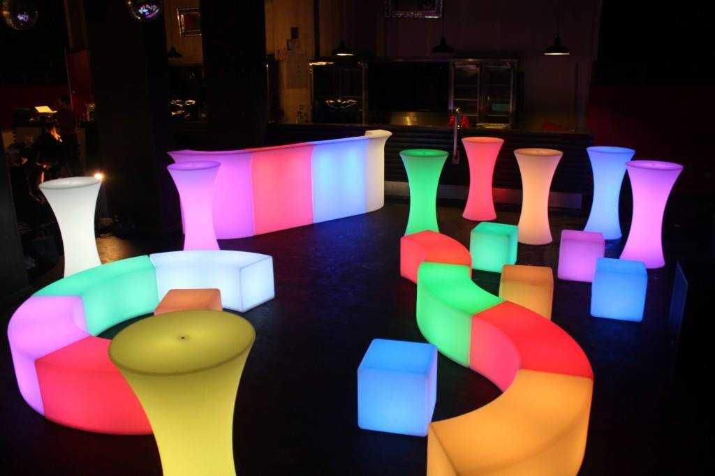 Mesa com luz varias cores
