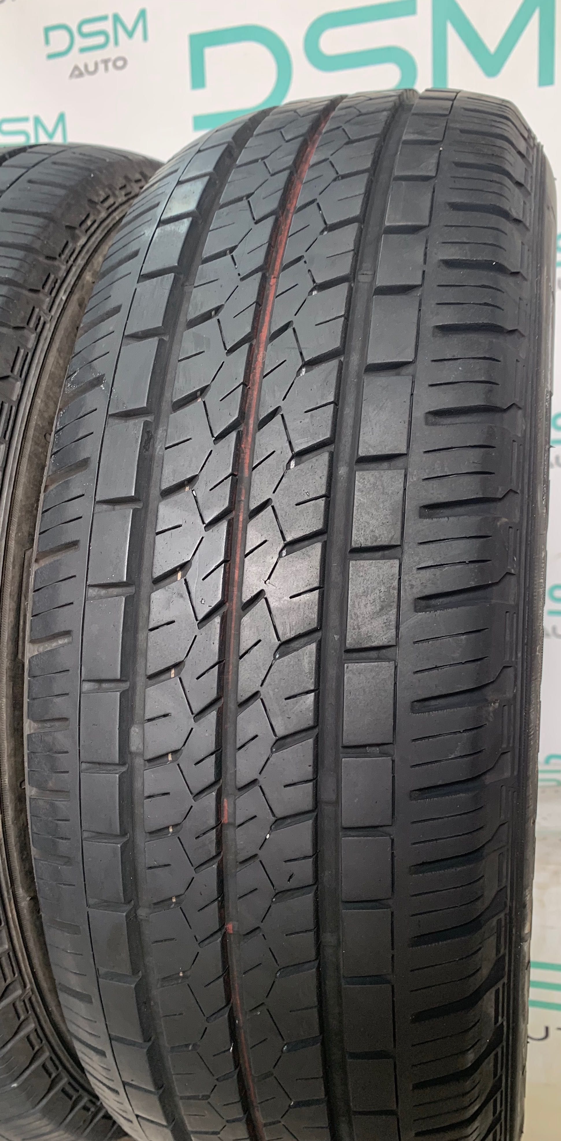 Скад шин б/в. 215/65 R16C Bridgestone Duravis R410