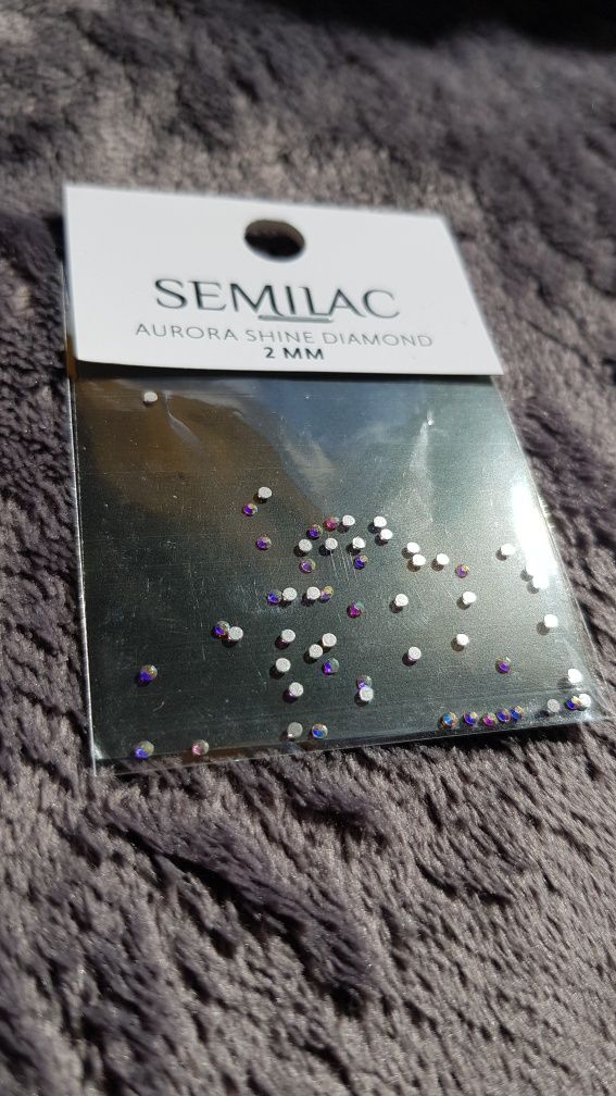 Semilac – hit na dekorację paznokci. N73