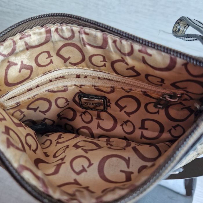 Guess brązowa logowana listonoszka