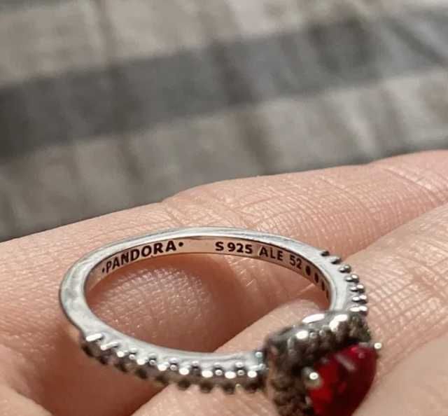 Срібна каблучка кільце червоне біле рожеве серце Пандора Pandora